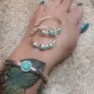 Earring and bracelet bundle